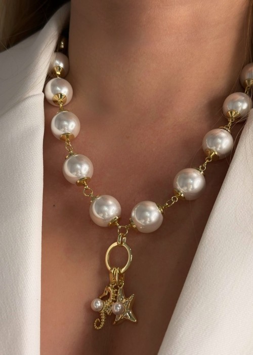 İNCİLİ CHARMLI KOLYE