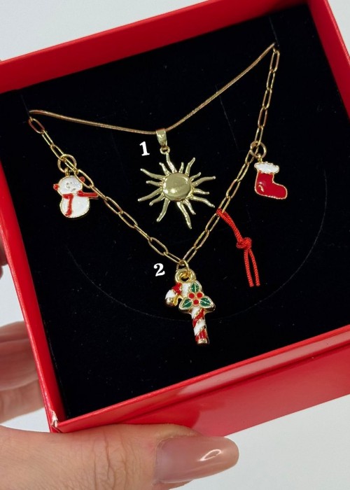 CHARMLI TASARIM KOLYE KOMBİN