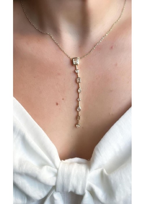 Y taşlı gold  kolye kalp detay