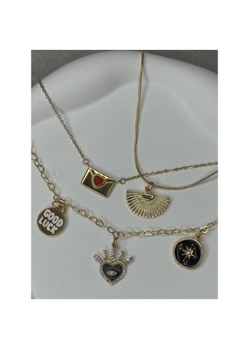 Charmlı Kolye Kombini