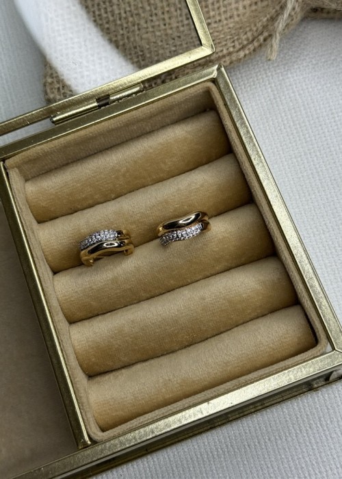 Gold Taşlı Küpe Gold Taşlı Küpe