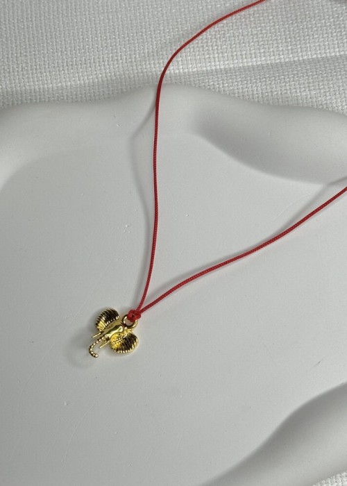 Kırmızı İp Kolye