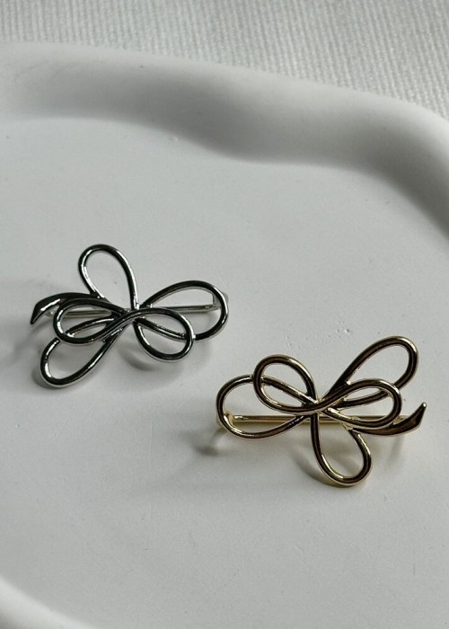 Kurdele Earcuff Küpe ( Kıkırdak Küpesi ) Kurdele Earcuff Küpe ( Kıkırdak Küpesi )