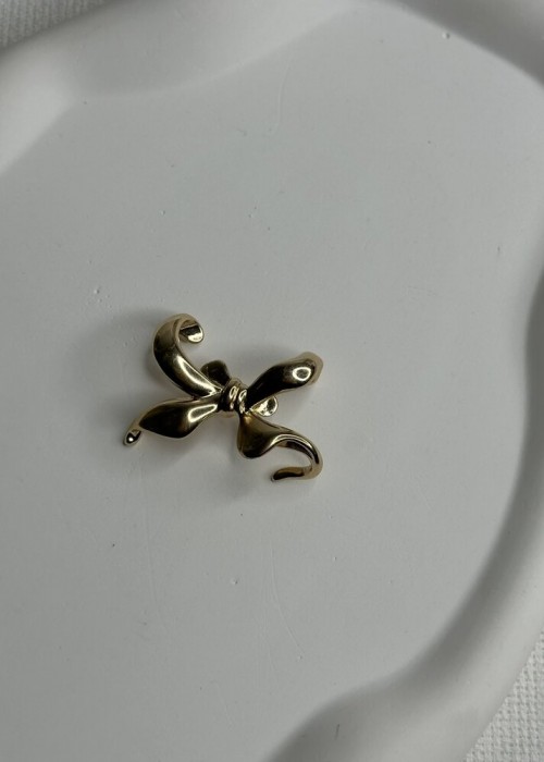 Kurdele Earcuff Küpe ( Kıkırdak Küpe ) Kurdele Earcuff Küpe ( Kıkırdak Küpe )